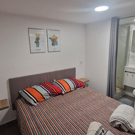 L'Auberge De Sucy - Studio Climatise Esterno foto